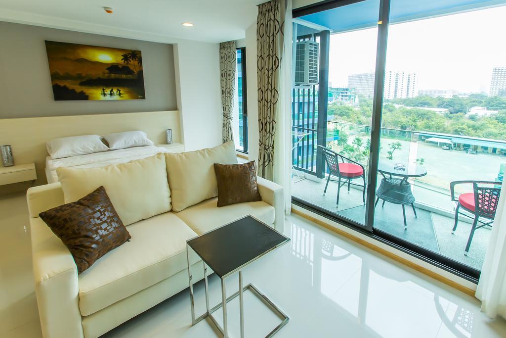 Acqua - 100 Meters From Jomtien Beach Патая Екстериор снимка