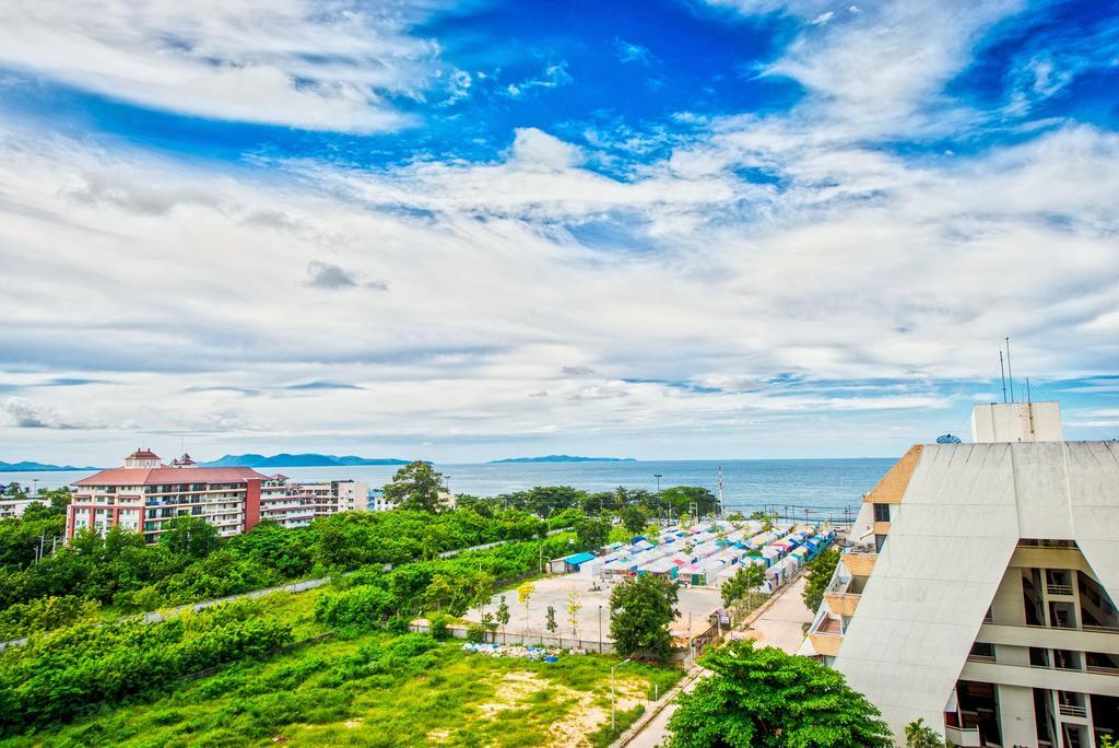 Acqua - 100 Meters From Jomtien Beach Патая Екстериор снимка