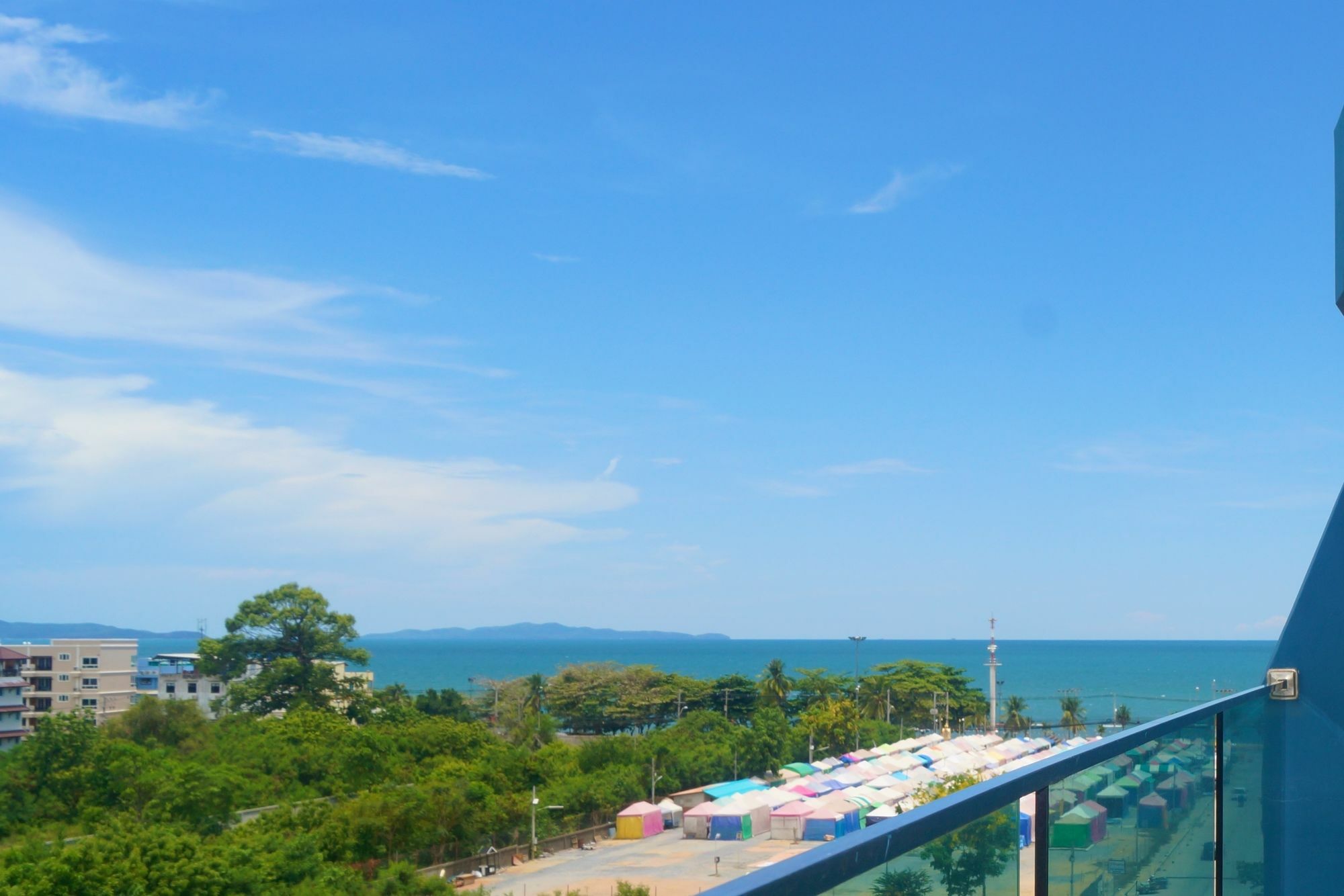 Acqua - 100 Meters From Jomtien Beach Патая Екстериор снимка