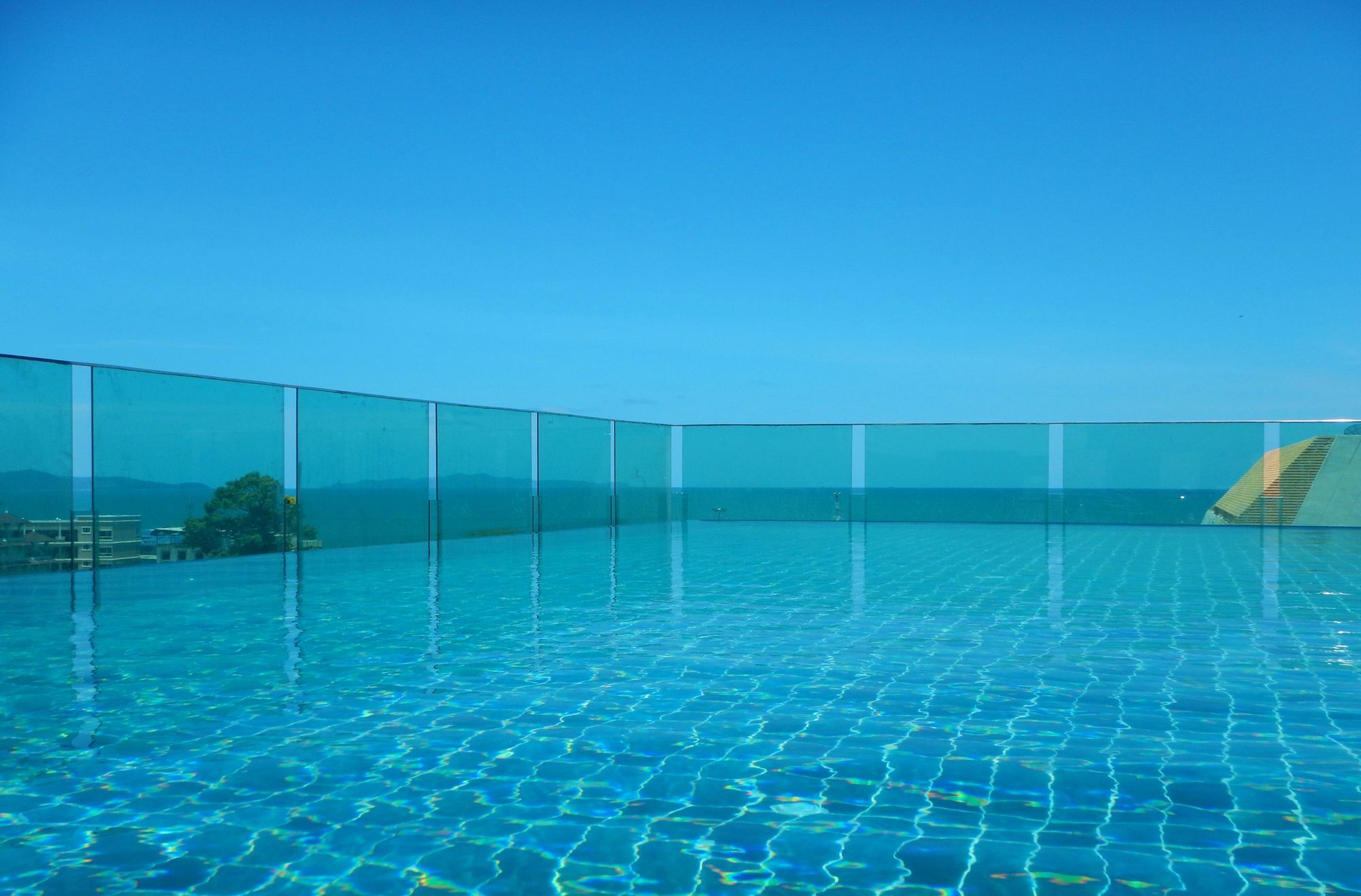 Acqua - 100 Meters From Jomtien Beach Патая Екстериор снимка