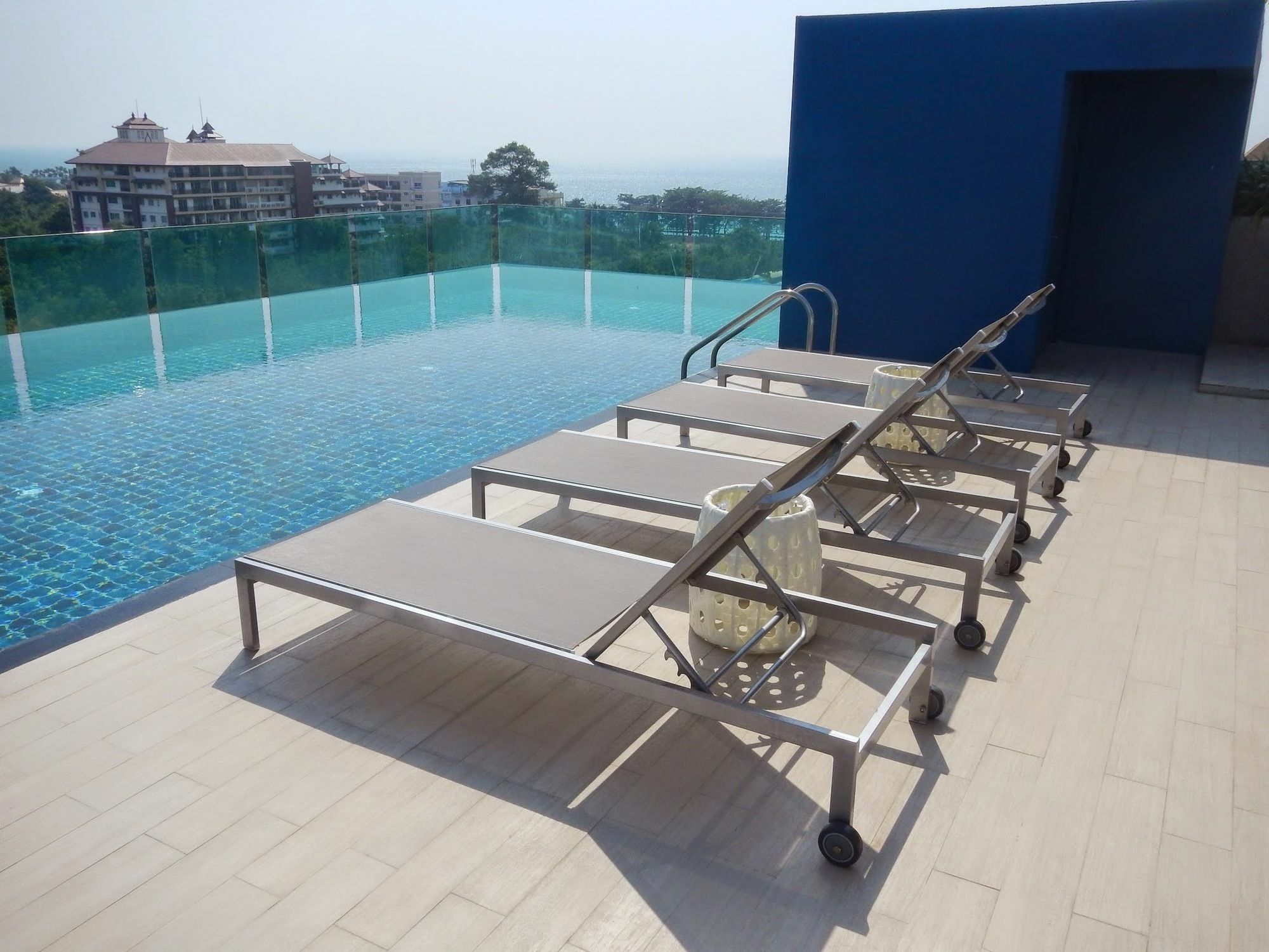 Acqua - 100 Meters From Jomtien Beach Патая Екстериор снимка